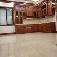 Nhà Mới Xây, Nội Thất đẹp, Lạc Long Quân, Diện Tích: 48m2; 5 Tầng, Mặt Tiền: 45m Giá 6 Tỷ 950 Triệ