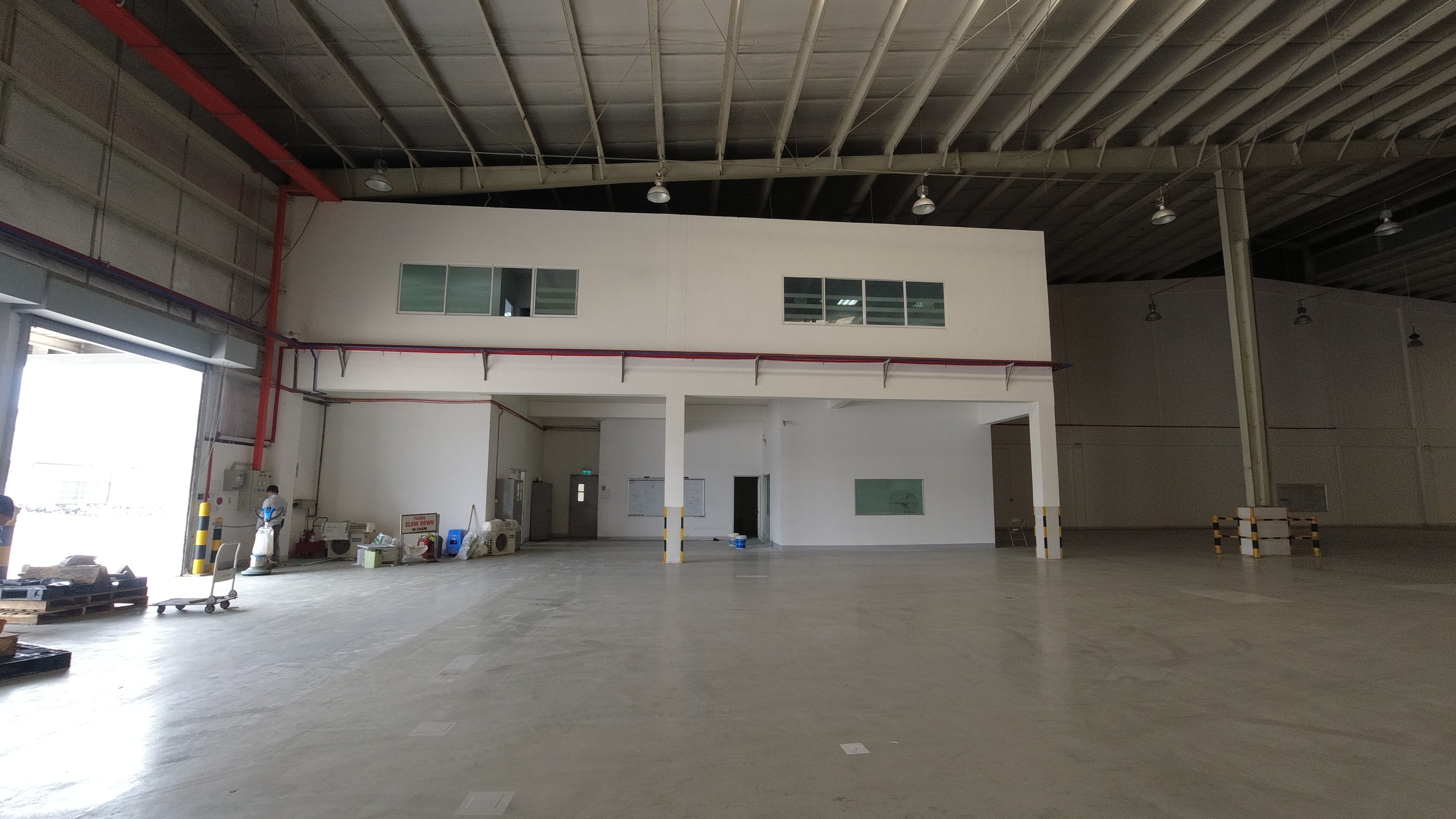 Cho thuê Kho - Nhà xưởng dự án VSIP Bắc Ninh, Diện tích 2600m², Giá 82 Nghìn/m²/tháng - LH: 0817081218