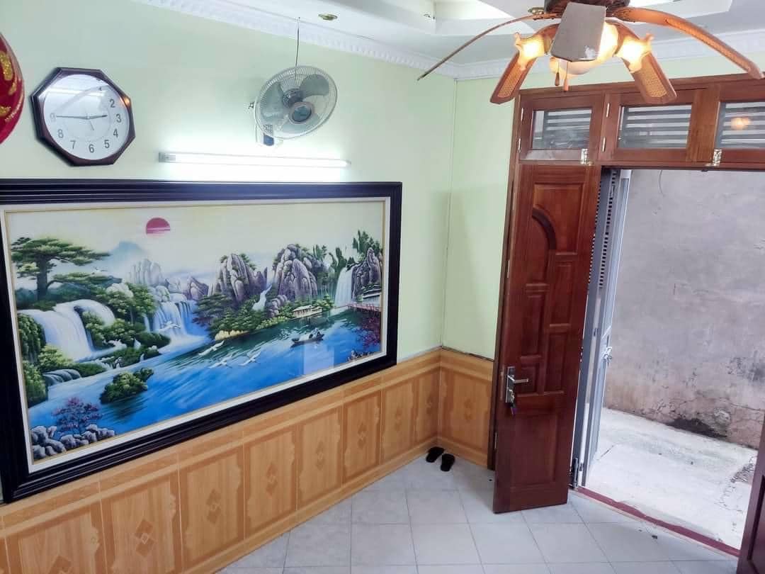 Cần bán Nhà mặt tiền đường Quang Trung, Chọn, Diện tích 62m², Giá 4 Tỷ - LH: 0327217239