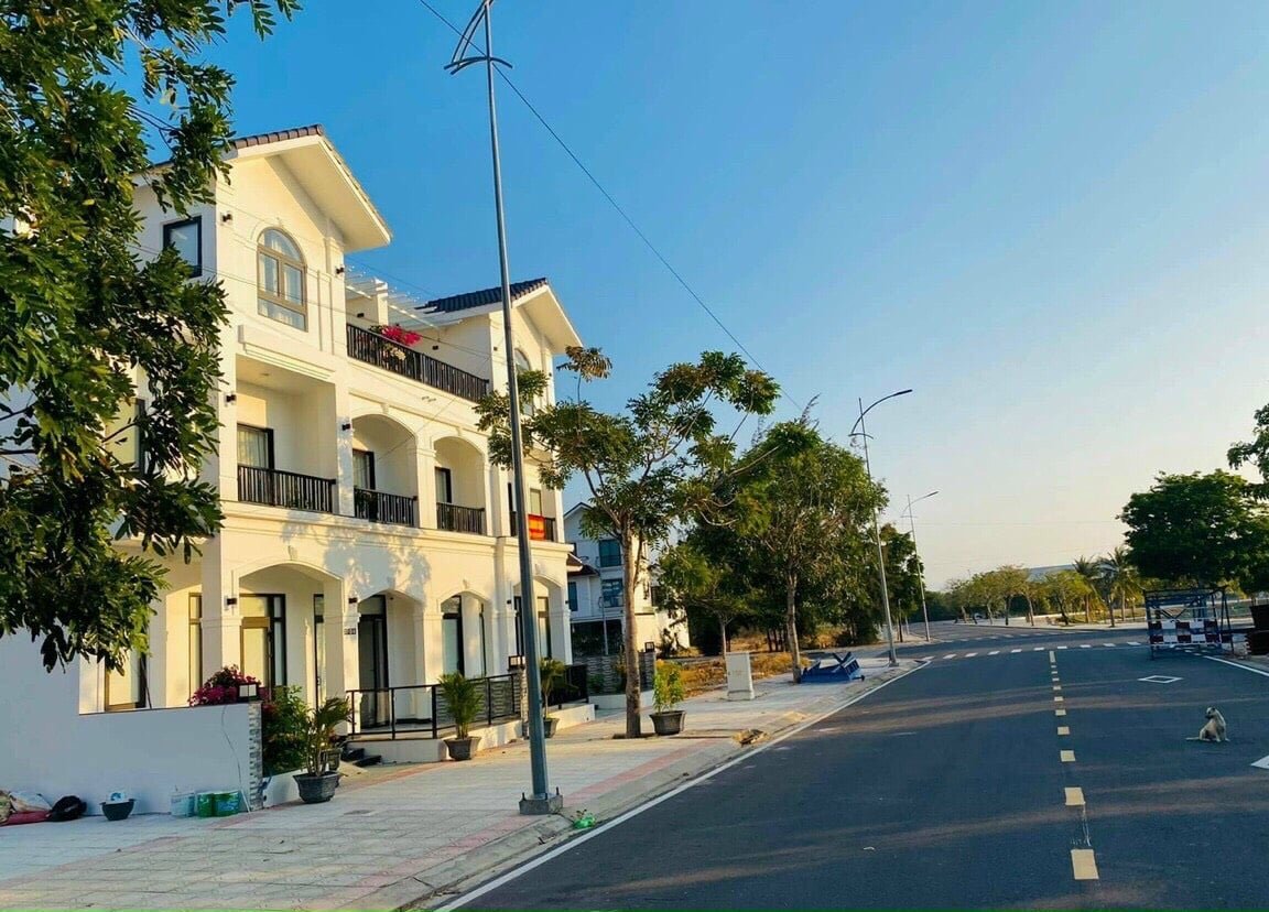 Cần bán Đất nền dự án đường Nguyễn Tất Thành, Xã Cam Hải Đông, Diện tích 149.5m², Giá 17 Triệu - LH: 0906927736
