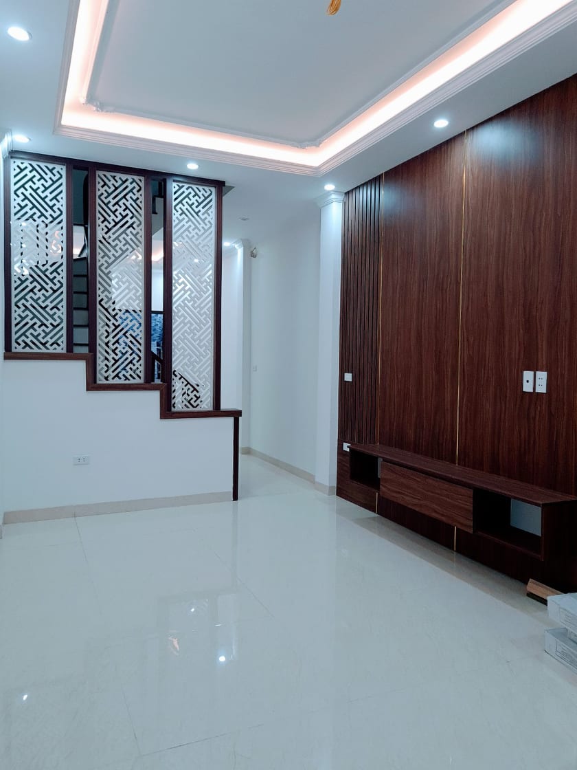 Cần bán Nhà mặt tiền đường Cầu Giấy, Phường Quan Hoa, Diện tích 45m², Giá 5900 Triệu - LH: 0866152386 2