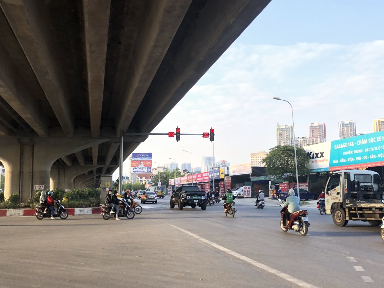 Bán toà nhà Văn Phòng Hoàng Mai, 350m, 11T, 15m MT. 120 tỷ. 2