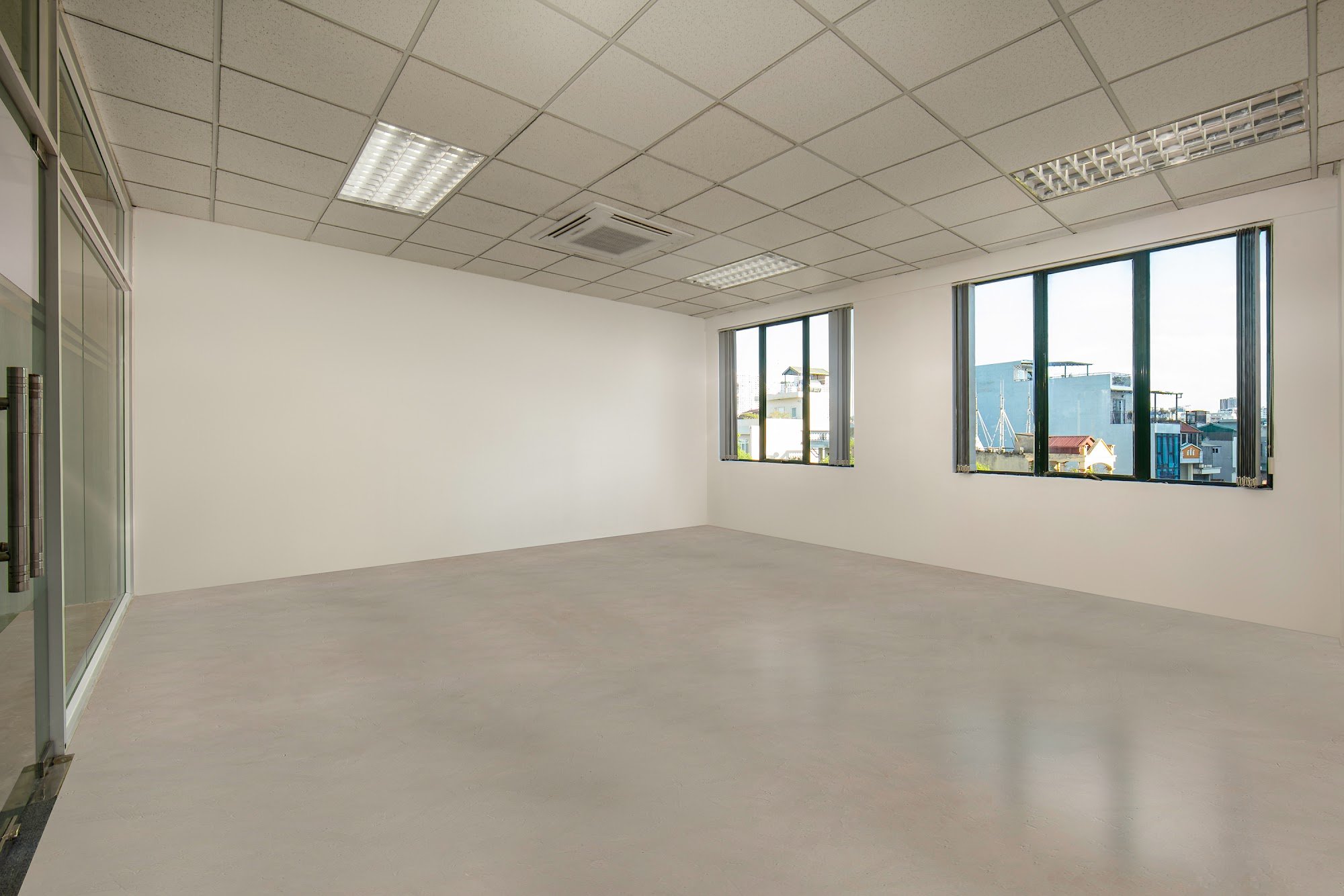 Cho thuê 100m2, 160m2, 200m2 văn phòng, miễn phí ngoài giờ tòa Ford (IDMC Láng Hạ). Lh 0909300689 7