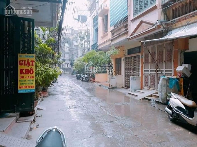 40m X 5t đường 2 ôtô đi, Kinh Doanh Tốt, Khu Vực Hoàng Cầu - Hào Nam Dân Trí Cao Giá 7 Tỷ 8