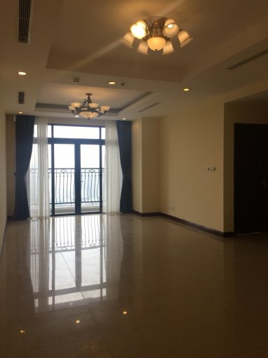 Chính Chủ Cho Thuê Căn Hộ Royal City Tầng 20, Dt 111m2, 2pn Sáng, Giá 15 Tr/tháng Lh: 0936363925 2