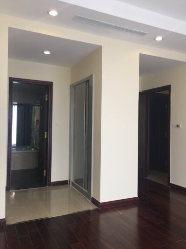 Chính Chủ Cho Thuê Căn Hộ Royal City Tầng 20, Dt 111m2, 2pn Sáng, Giá 15 Tr/tháng Lh: 0936363925 4