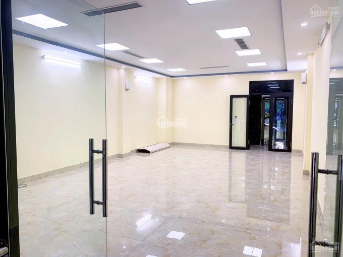 Miễn Phí 1 Tháng đầu Cho Thuê Văn Phòng Tại Khuất Duy Tiến - Q Thanh Xuân Dt: 130m2 Giá: 20tr/th 4