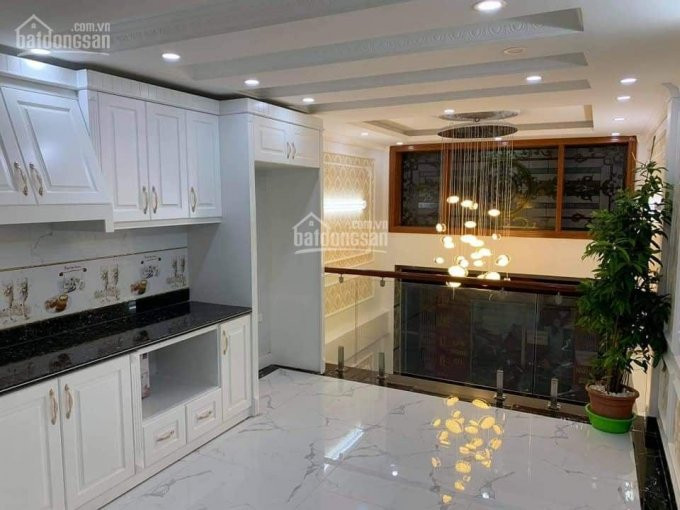 Nguyễn Trãi, Gần Royal City, 50m2, Nhà 5 Tầng đẹp, Gần Phố, ô Tô đỗ Cửa Chỉ 4 Tỷ 9,  0988424386 1