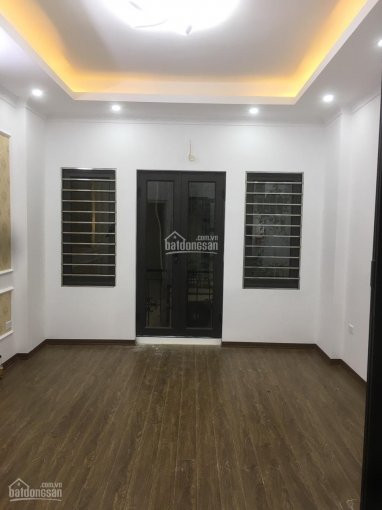 Nhỉnh 2 Tỷ Có Nhà Ngõ 173 Tam Trinh, 30m2 X 5 Tầng Mới Xây, Ngõ Xe Ba Gác Lh: 0818968639 3