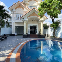 60tr Thuê Ngay Villa Sân Vườn Hồ Bơi Thảo điền, Giá Rẻ Có 1 Không 2, Liên Hệ Nguyễn Giang