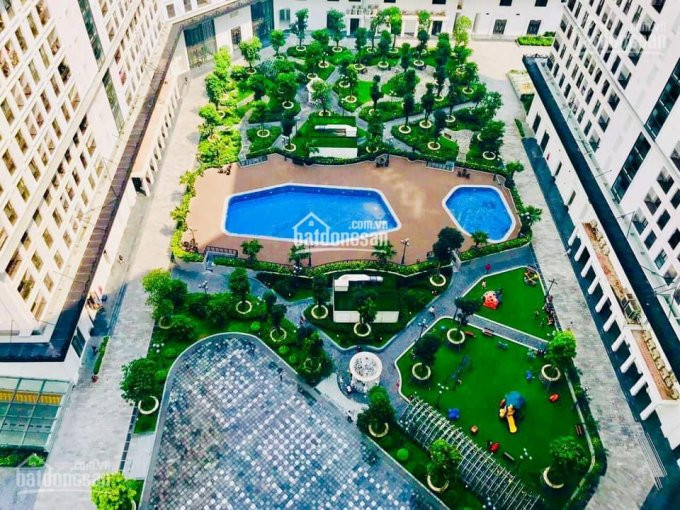 Bán Gấp Ch 78m2 2pn Giá 2,35 Tỷ Tầng Trung, View Bể Bơi, Sổ Chính Chủ Tại Chung Cư The Emerald 1