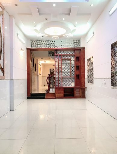 Chính Chủ Bán Nhanh Nhà 1 Trệt 4 Lầu  ôtô Vào Tận Nhà, Ngay Chi Cục Thuế Q7dt:4,1x23m Giá: 92tr/m2 (0901100979 ) 2