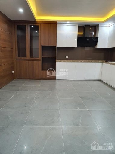 Chính Chủ Bán Nhanh Nhà đẹp Nguyễn Văn Cừ, 5 Tầng, 65m2, Mt 5m, 6,3 Tỷ Gara, Thang Máy Ngõ Thông ô Tô Tránh 2