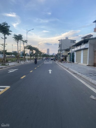 Chính Chủ Bán Nhanh Nhà Lê Quang đạo Khu Vực Mỹ đình, Diện Tích 50m2 ô Tô Vào Nhà Giá 105tr/m2 1