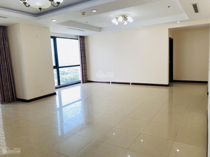 Chính Chủ Cho Thuê 3pn 3wc, đồ Cơ Bản, Dt 180m2, Tầng Trung View Thoáng R2 Royal City 0965721666 1