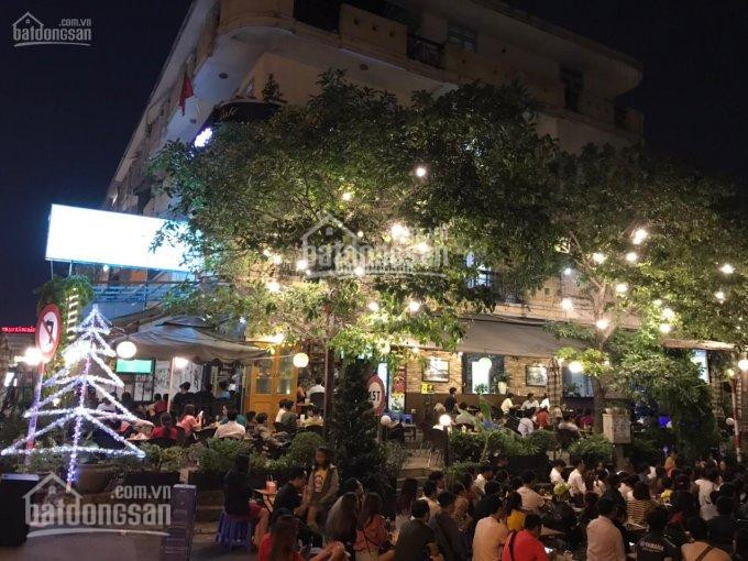 Chính Chủ Cho Thuê Gấp Nhà 3 Mặt Tiền, 4 Tầng, 5 Phòng Ngủ đường Phạm Văn đồng 1