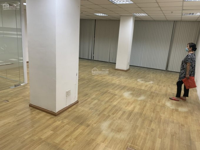 Chính Chủ Cho Thuê Nhanh Gấp Tòa Nhà Ngay Trần Hưng đạo  Nguyễn Cư Trinh Q1,ngang 85m,6 Tầng, Thang Máy,160tr Tl 1