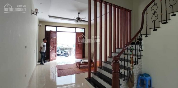 Gần Hồ, View đẹp Nhà Phố Thạch Bàn, Long Biên, Dt: 57mx5t, Mt: 4,8m, Giá: 4,25 Tỷ 1