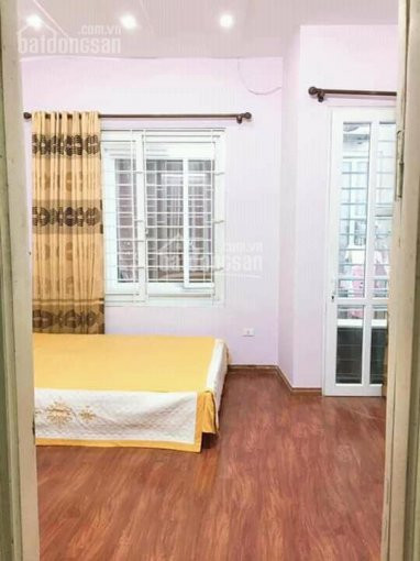 Mặt Ngõ- Bagac đỗ Cửa-  đường Trung Kính  Cầu Giấy 40m2*4t, Giá 305 Tỷ Cách ôtô Tránh 30m 4