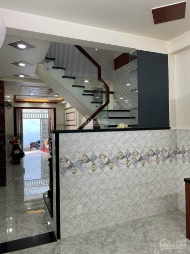 Nhà đẹp Cầu Hậu Giang 60m2  Chị Em Cho Thuê 2