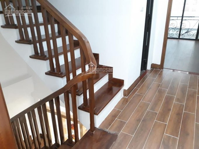 Nhà Phân Lô Phố Vĩnh Phúc, Ba đình, ô Tô đỗ Cửa, Ngõ Thông, Kd được, Dân Trí Cao, 50m2x6t Giá: 8ty 1