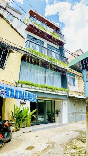 Villa Vô Cùng Hiện đại Do Kiến Trúc Sư Thiết Kế Tọa Lạc Tại đs 9, P16 Hạ Giá Chỉ Còn 6,5 Tỷ Còn Bớt 1