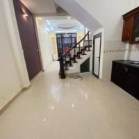 Chính Chủ Bán Nhà Ngõ Phố Minh Khai, Hòa Bình 7, ô Tô đỗ Cổng, Có Sân Chung Rộng, 43m2x5t, 5,2 Tỷ