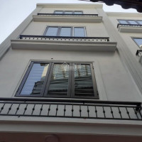 Chính Chủ Cần Bán Nhà 4,5 Tầng Xóm đình  đại Mỗ - Nam Từ Liêm, Diện Tích 31m2, Giá 2,45 Tỷ Lh 0984672007
