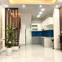 Hot, Nhà đẹp, Pháo đài Láng, 35m2, Lô Góc, Gần ô Tô