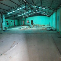 Nhà Cho Thuê 500m2, Diện Tích Xay Dựng 300m2, Sân Vườn 200m, điện 3pha, đường Xe Tài Lh 0909553116