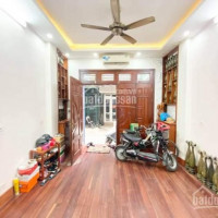 Nhà Phân Lô, ôtô Gần, Hoàng Quốc Việt, 41m2x5t, Chào 355 Tỷ Lh: 0857638426