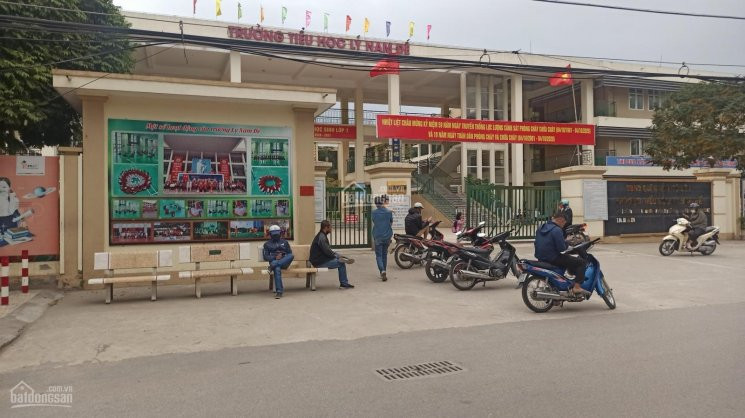 Bán đất 51m Mặt Tiền 5m ô Tô đỗ Trước đất Kinh Doanh ổn Gần Trung Tâm 2,xtỷ 3