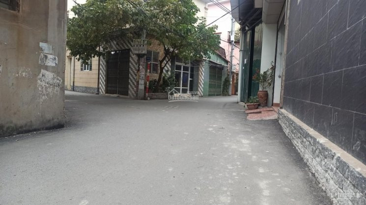 Bán đất 51m Mặt Tiền 5m ô Tô đỗ Trước đất Kinh Doanh ổn Gần Trung Tâm 2,xtỷ 4