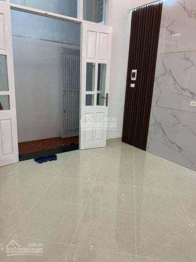 Chính Chủ Bán Nhà Thông Chùa Láng, Mới Sửa, Sạch Sẽ, Yên Tĩnh 38m2, 5 Tầng, Mt 4m 1