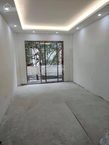 Chính Chủ Bán Nhanh Nhà đẹp Hoàng Hoa Thám, ở Ngay,32m2x5t,ngõ Thông,ô Tô Tránh 60m, Dân Trí Cao Giá Chào:39 Tỷ 3