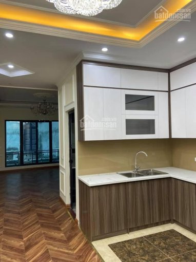 Chính Chủ Cần Bán Gấp Nhà Hoàng Quốc Việt 60m2 X 6 Tầng, Thang Máy, Gara ô Tô Ngõ Thông ô Bàn Cờ, 125 Tỷ 1