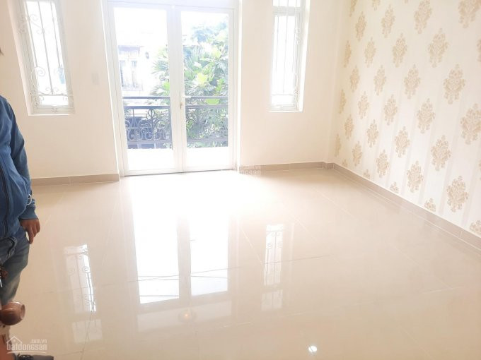 Nhà Ngay Nhà Thờ Fatima, Quốc Lộ 13 4x18 Trệt 2 Lầu Sân đổ Oto 1