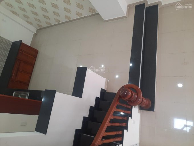 Nhà Ngay Nhà Thờ Fatima, Quốc Lộ 13 4x18 Trệt 2 Lầu Sân đổ Oto 2