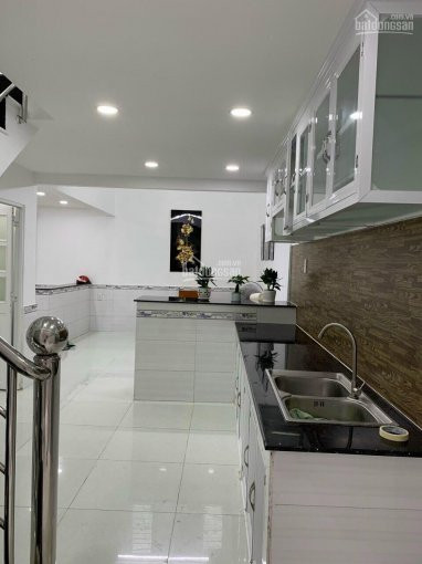 Nhà Rất Mới, Giá Rẻ, Phố Mễ Trì, Nam Từ Liêm, Hà Nội ô Tô đỗ Cửa 3