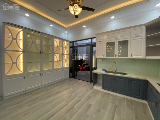 Nhà Xây Mới 3 Lầu Mặt Tiền 5m, Kiến Trúc Châu âu, Hiện đại, Tặng Nội Thất đẹp 100%, Giá Hữu Nghị 5
