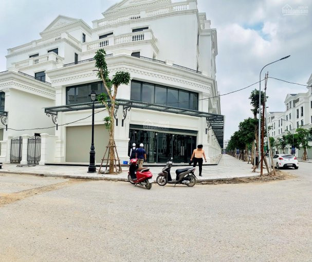 Shophouse Góc - Mặt Tiền Trên 25m 2