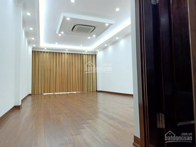 Sốc! Bán Nhà Mặt Phố Khương đình 6t Thang Máy Mới, 65m2, 135 Tỷ, Vỉa Hè 5m, Mặt Bờ Sông 5