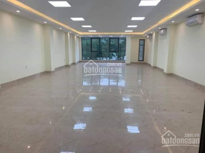 Văn Phòng 120m2 Vuông Vắn Thông Sàn Số 74 Mặt Phố Khúc Thừa Dụ, View Thoáng đẹp 2