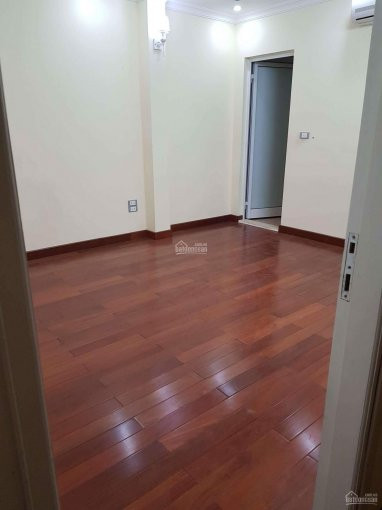 Vp Mặt Phố Trần Kim Xuyến, Cầu Giấy Cho Thuê Văn Phòng 15m2,55m2,80m2,120m2 đường Lớn ô Tô đỗ Cửa 6