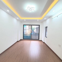 Chính Chủ Cho Thuê Nhà Phân Lô ô Tô Tránh Vỉa Hè Tân Mai 35m2, 5 Tầng 8 Triệu/ Tháng Lh:0969823862