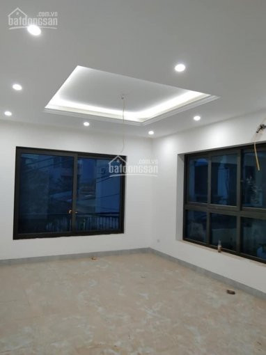 Cần Bán Gấp Nhà Thạch Bàn Long Biên ô Tô đỗ Trong Nhà, 40m2 Giá 3 Tỷ 3