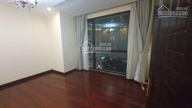 Chính Chủ Bán Nhanh (căn Góc) Tòa R4, View Quảng Trường, Dt 131m2, 3pn, Giá 57 Tỷ Lh: 0936236282 8