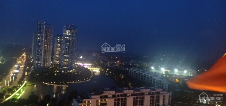 Chính Chủ Cần Bán Căn Hộ 65 Mét, 2 Phòng Ngủ +2 Vệ Sinh View Hồ Thiên Nga,giá 1990 Triệu Bao Toàn Bộ Phí 1