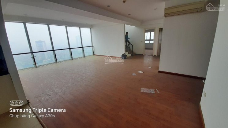 Chính Chủ Cho Thuê Nhanh Căn Hộ Penthouse 255 M2, Mipec Tower Quận đống đa, Hà Nội, Giá 22 Triệu 1