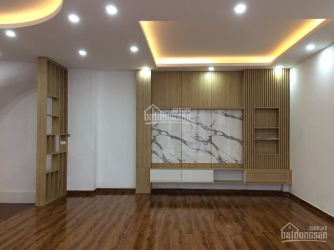 Nhà đẹp Số 1 Dt: 50m2 - 6 Tầng - Mặt Tiền: 11m Cầu Giấy Kinh Doanh Sầm Uất Giá 10,3 Tỷ Có Tl 2